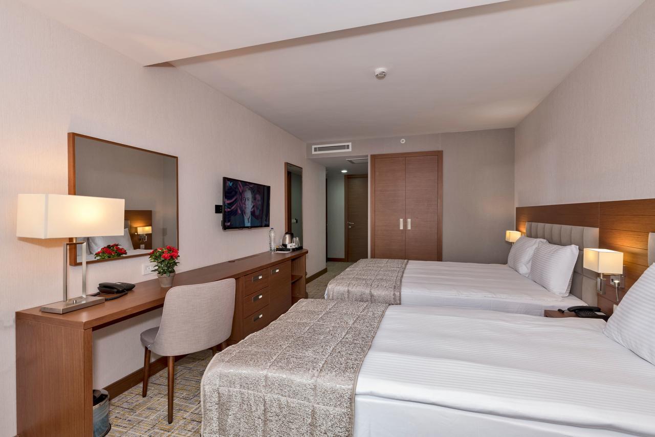 Land Park Hotel 伊斯坦布尔 外观 照片