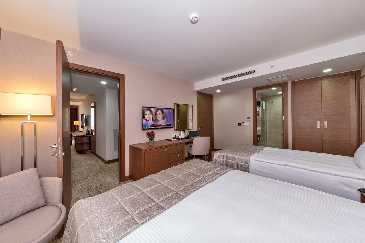 Land Park Hotel 伊斯坦布尔 外观 照片