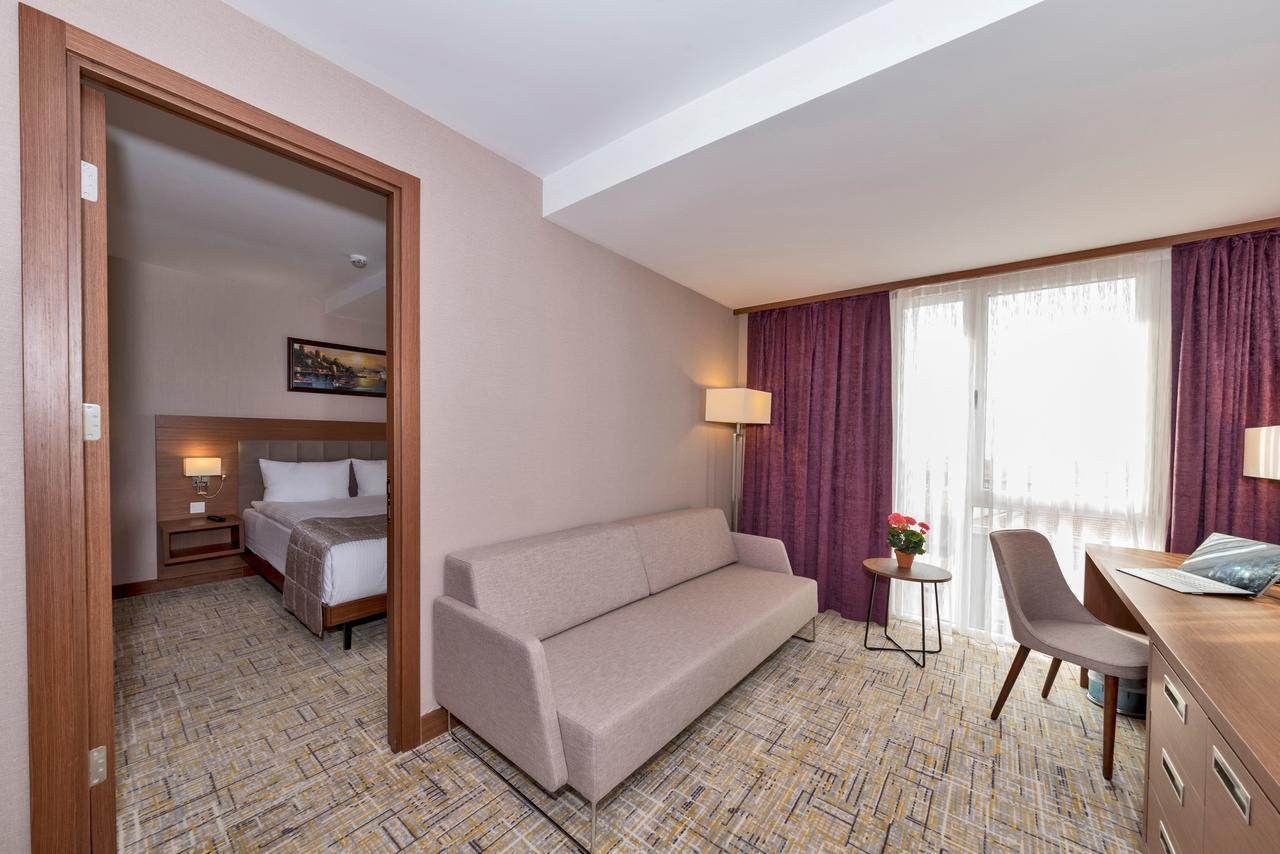 Land Park Hotel 伊斯坦布尔 外观 照片