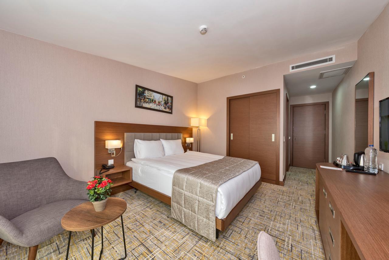 Land Park Hotel 伊斯坦布尔 外观 照片