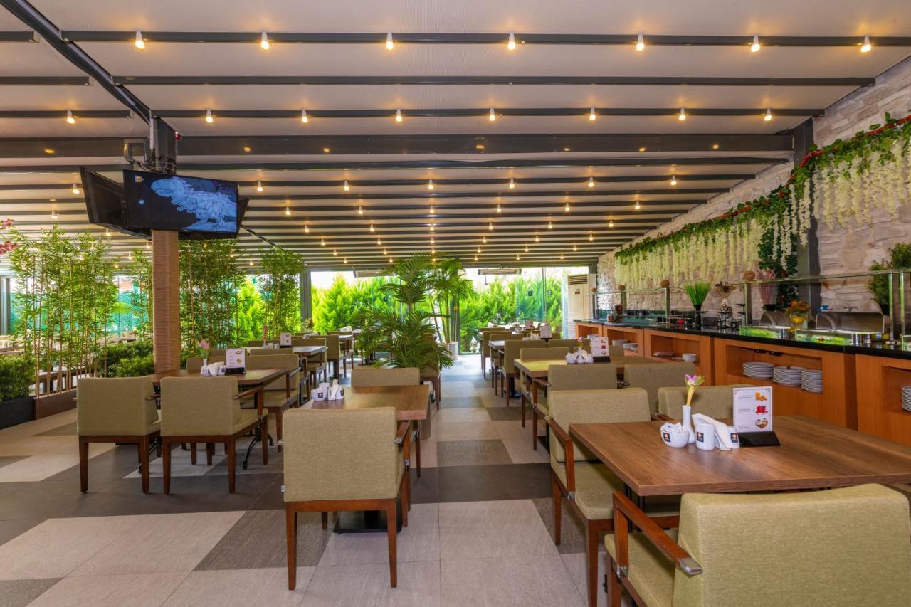 Land Park Hotel 伊斯坦布尔 外观 照片