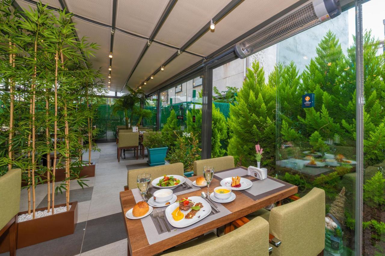 Land Park Hotel 伊斯坦布尔 外观 照片