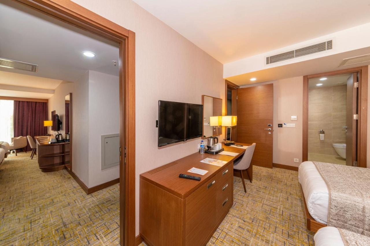Land Park Hotel 伊斯坦布尔 外观 照片